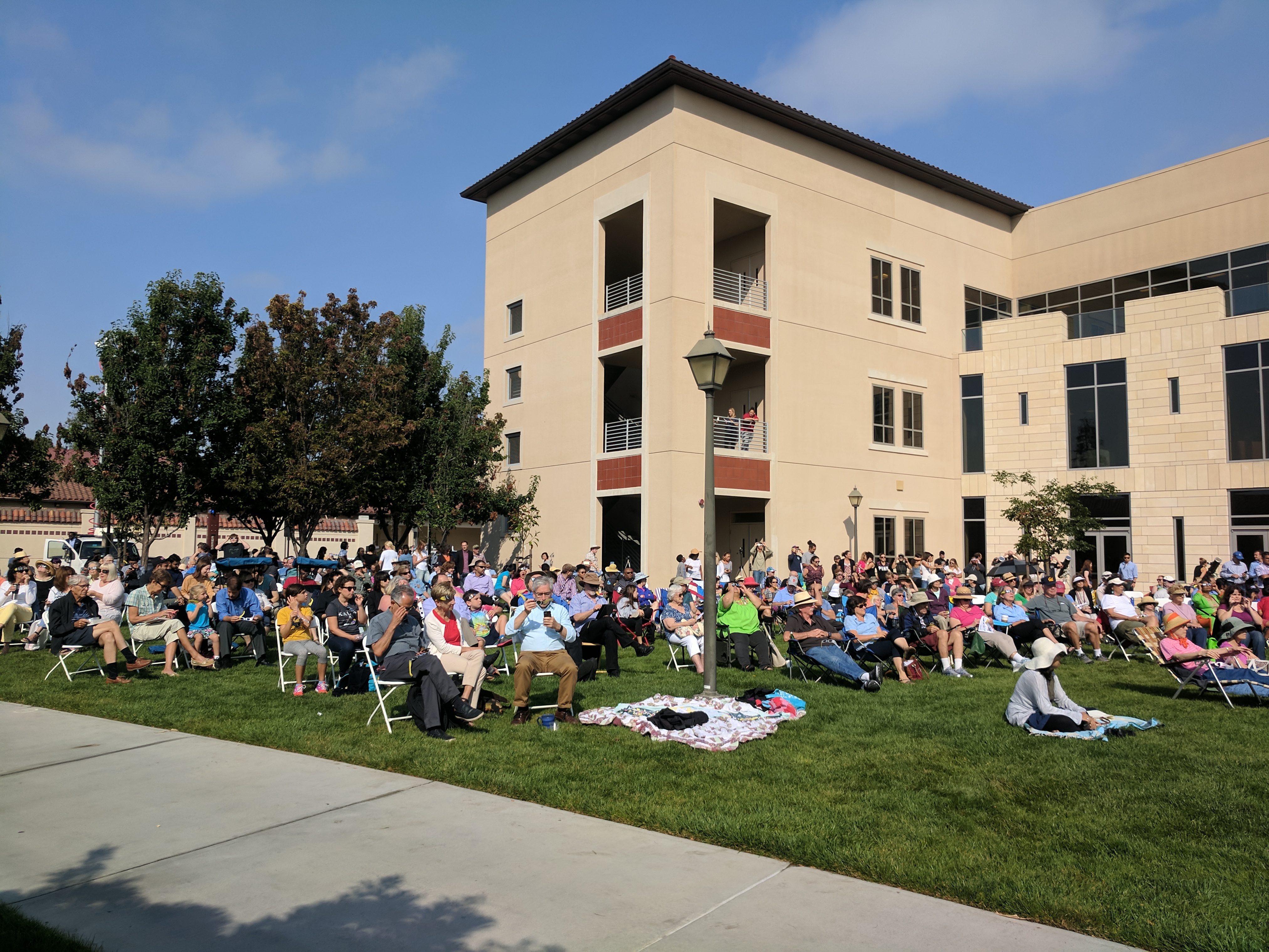 The solar eclipse party in full swing!
